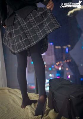 欧美午夜理伦三级在线观看吃奶汁