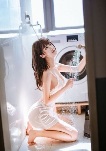 可疑美容院在线观看
