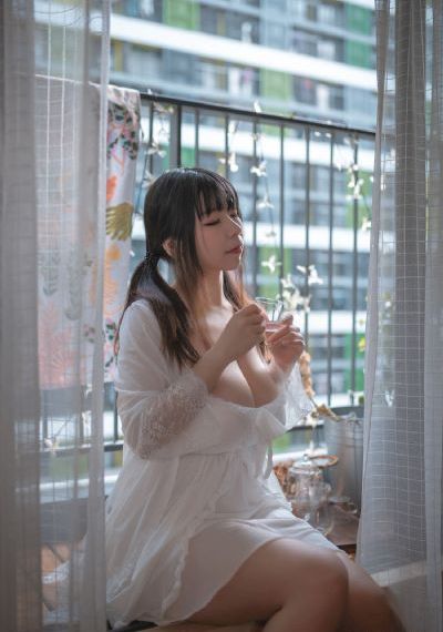 李蕾丽无删减版