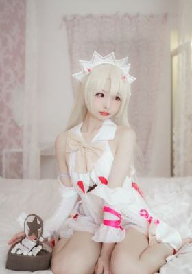 巨乳女士官