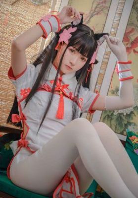 丰满白嫩极品少妇呻吟啪啪片